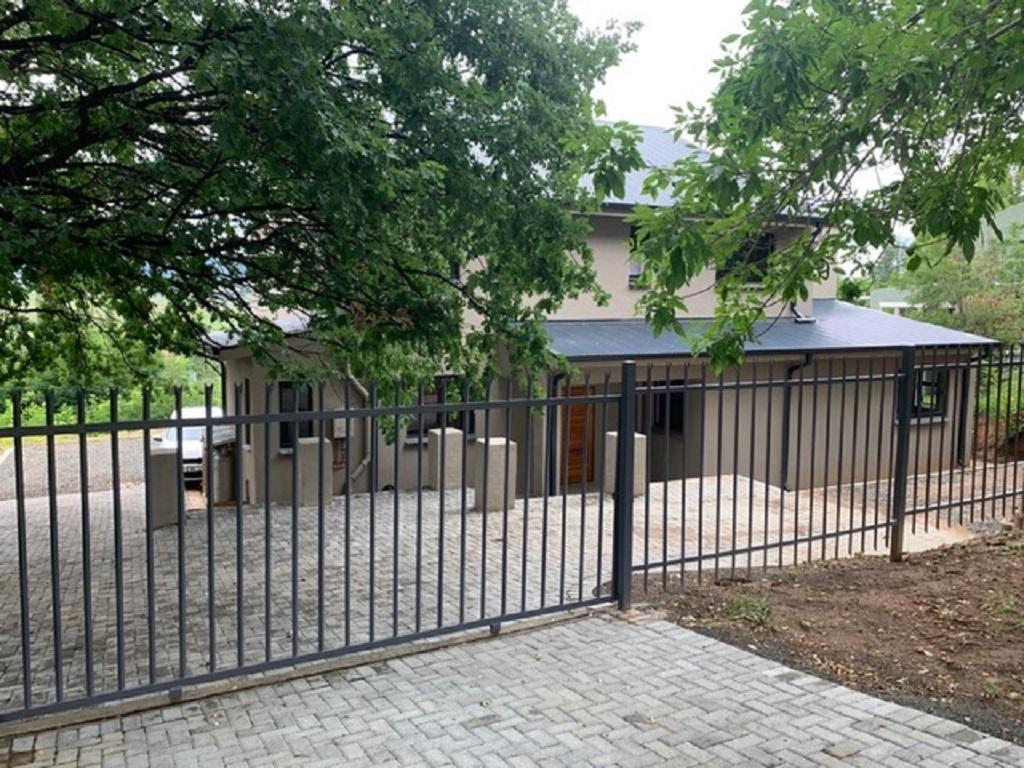 The Oaktree House Apartment Clarens Exterior photo